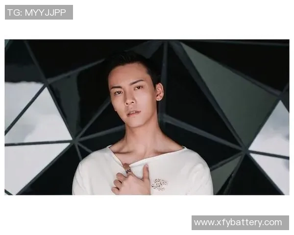 足球明星热舞脱衣秀肌肉展现完美身材引发粉丝热议